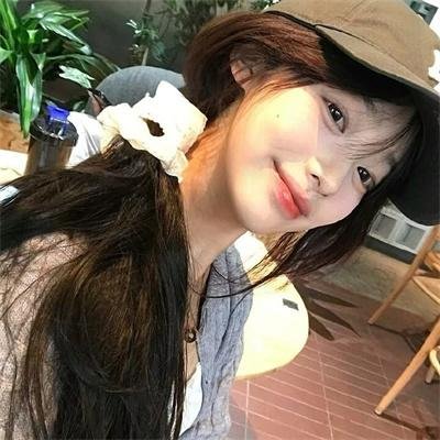 窗外是蓝星